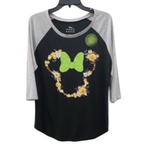 Women's SZ SMALL Disney Minnie Mouse GLOW IN THE DARK Raglan Shirt
NWT